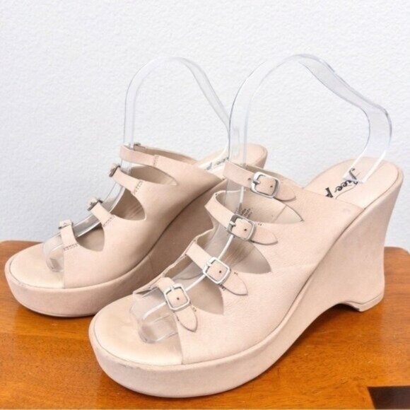 NEW Free People Huffman Buckle Wedge Sandal 39 Pearl Sand Heels Platform Leather - Picture 2 of 11